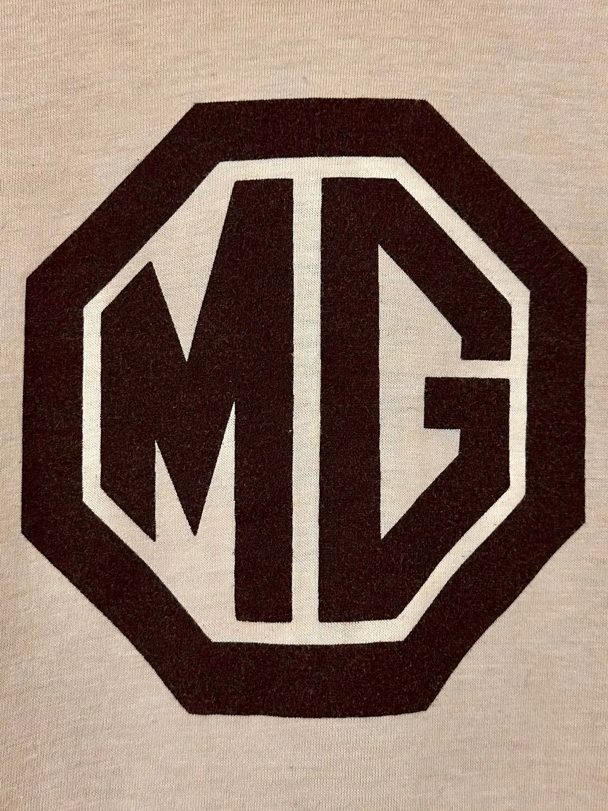Vintage 80S 1980S Mg Morris Garages Logo T-Shirt British Car Automotive Auto Mechanic Light Beige Hanes Mens Small S 17.25"W 25.75”L 1