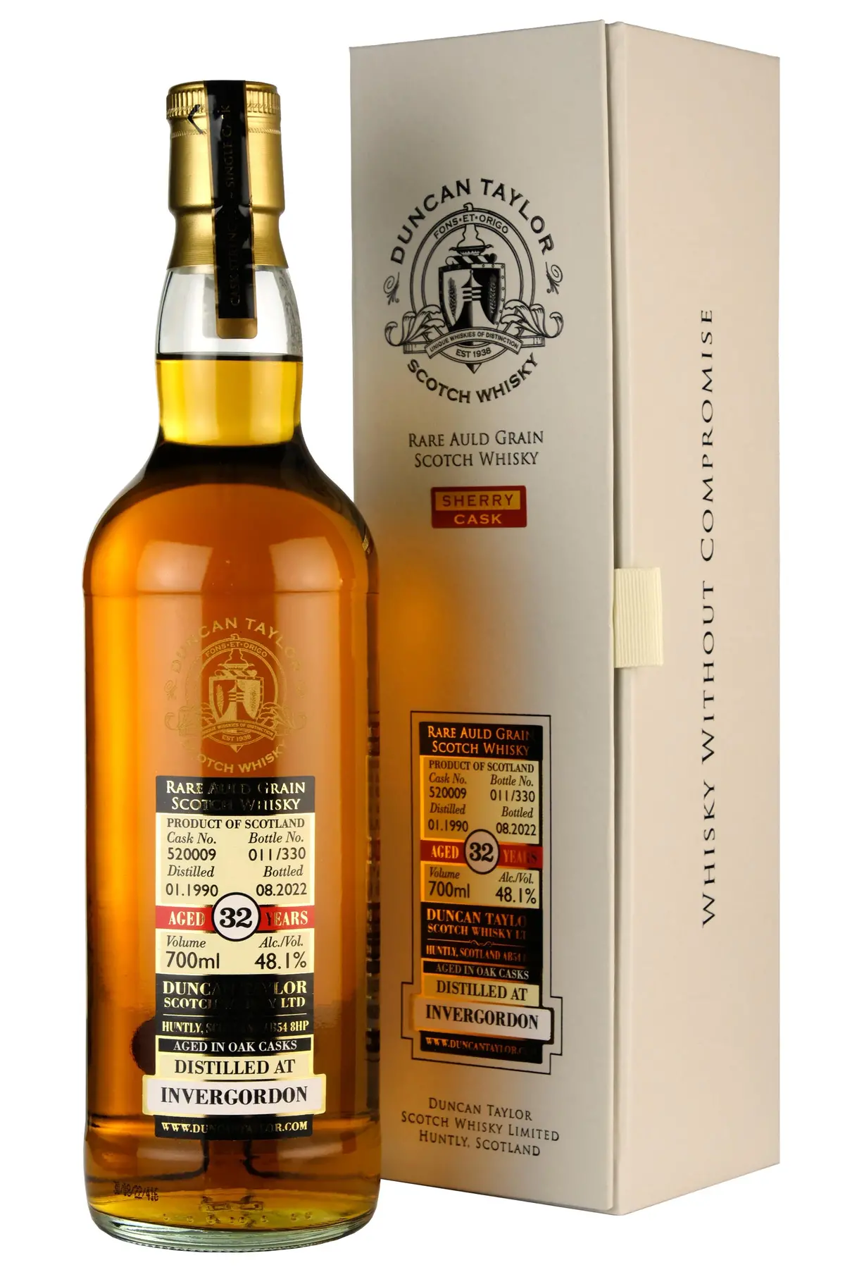 Invergordon 1990-2022 | 32 Year Old Duncan Taylor Rare Auld Cask Single Cask 520009 1