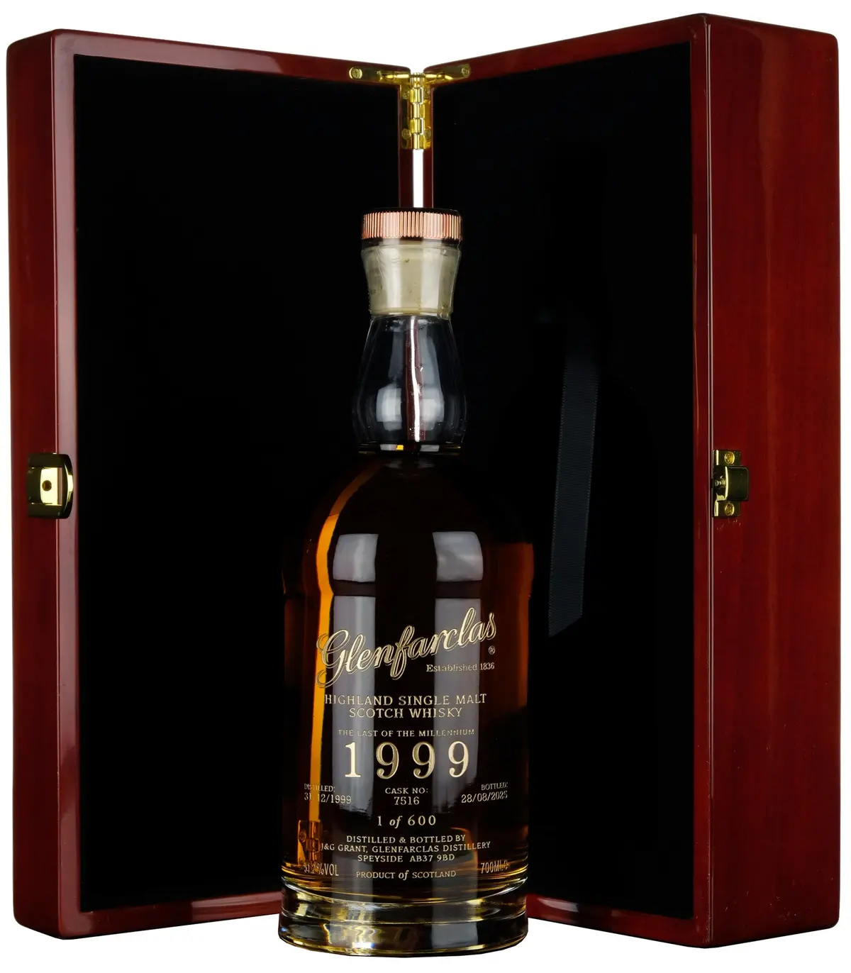 Glenfarclas 1999-2025 | 25 Year Old Glencairn Crystal Decanter Single Cask 7516 1