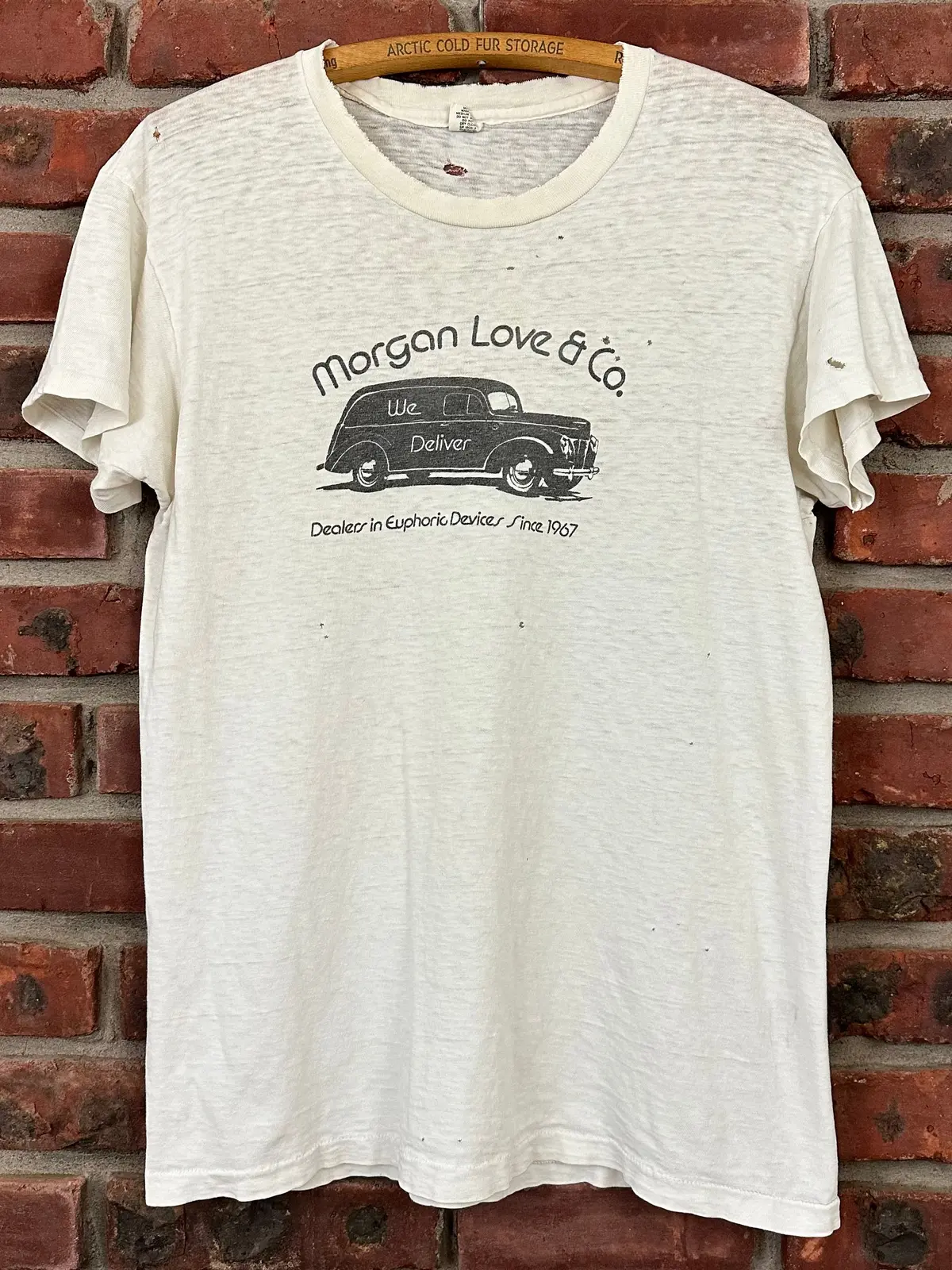 Vintage 70S 1970S Morgan Love & Co T-Shirt Dealers In Euphoric Devices Since 1967 Marijuana Smoking Accessories Bongs Pipes Hippie Stoner Cannabis Weed Thrashed Burnout White Hanes Label Mens Medium M 19X27 2