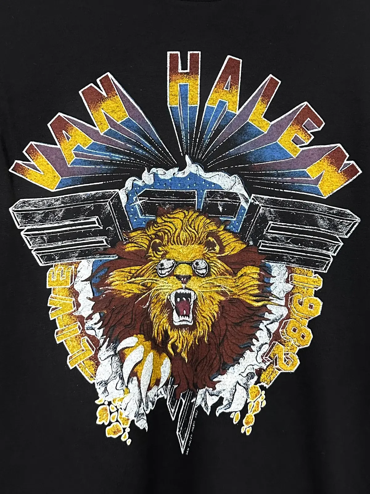 Vintage 80S 1980S 1982 Van Halen Hide Your Sheep Live Rock Concert Tour T Shirt Lion Graphic Black Ched Label Small S 17.5X26 1