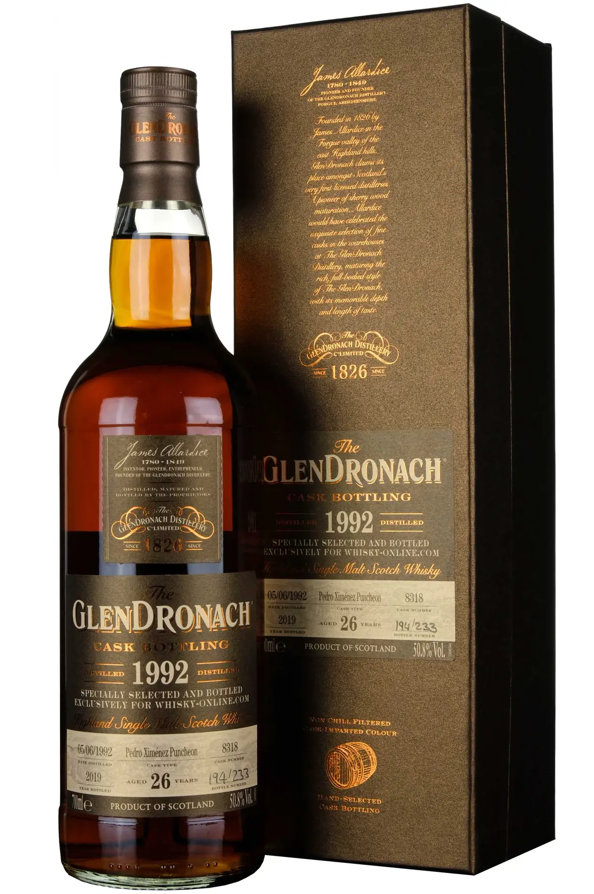 Glendronach 1992-2019 | 26 Year Old Single Cask 8318 Whisky-Online Exclusive 1