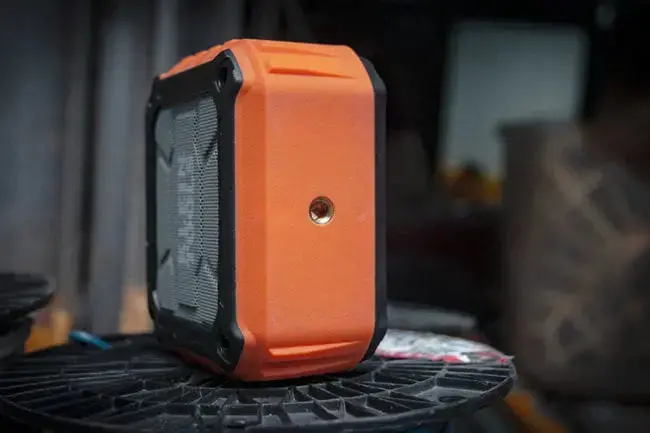 Wireless Jobsite Speaker 1
