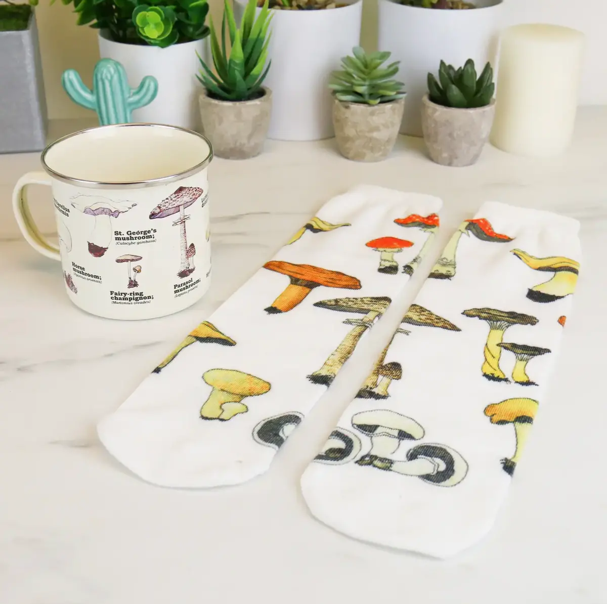 Mushrooms Mug & Socks 1