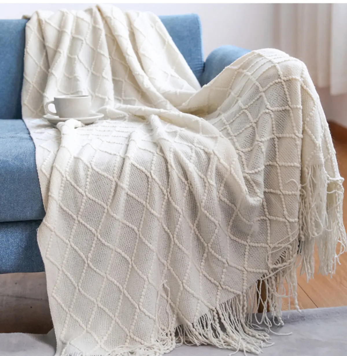 Warm & Cozy Throw - Off White 1
