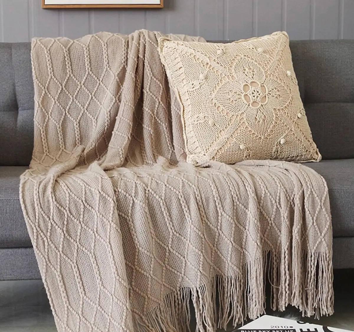 Warm & Cozy Throw - Beige 1