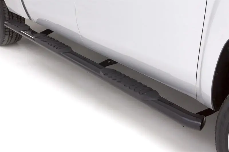 Lund Oval Steel Nerf Bars For 2019 Chevrolet Silverado 1500 Crew Cab – 5-Inch Width, Wheel-To-Wheel, Black 1