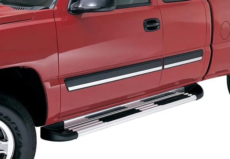 Lund 00-05 Gmc Yukon (70In W/Fender Flares) Trailrunner Extruded Multi-Fit Running Boards - Brite 1