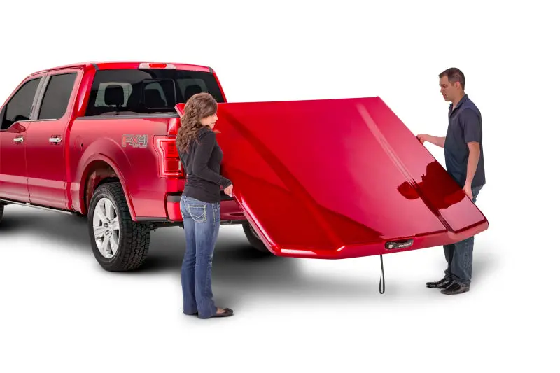 Undercover Elite Lx Retractable Tonneau Cover For 2014–2015 Chevy Silverado 1500 (5.8' Bed) – Sonoma Jewel Red 1
